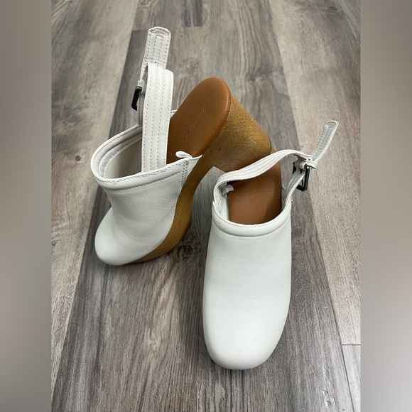 Women's White Sling-back Clogs - Picture 5 of 5